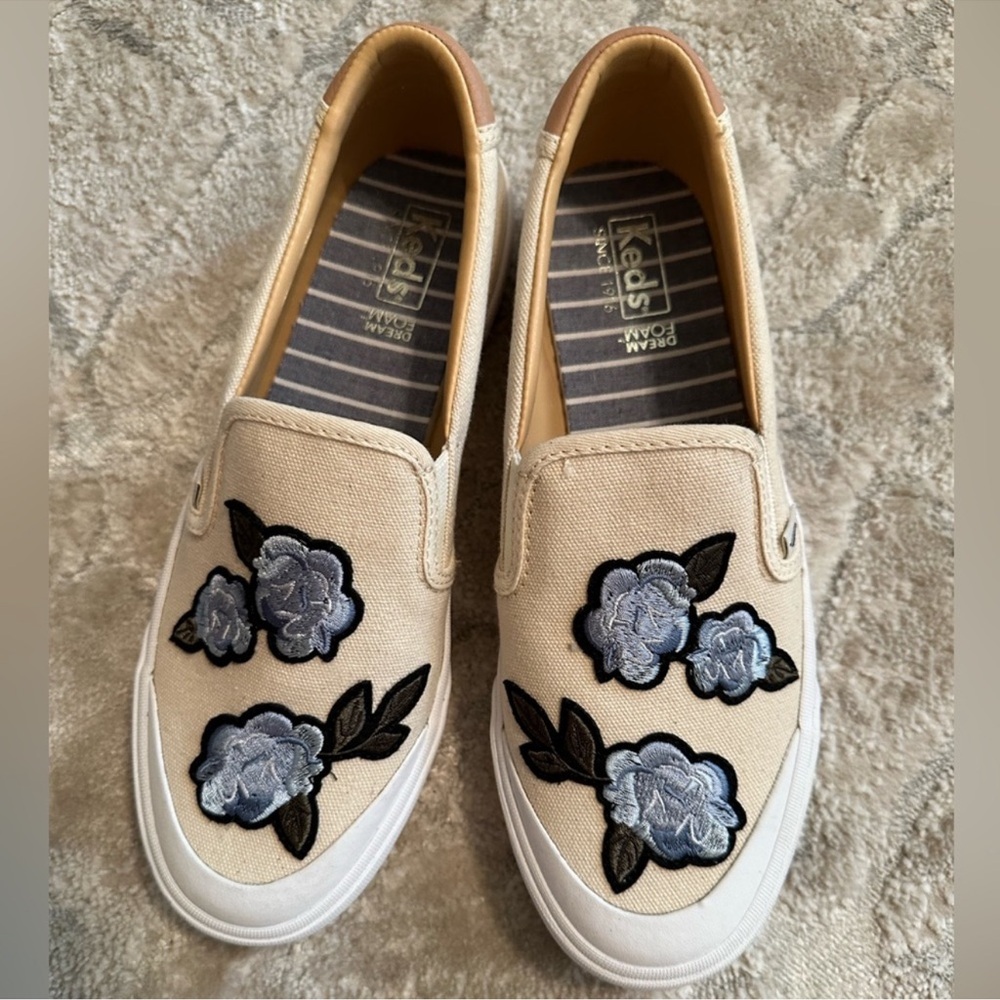 Floral Embroidered Keds